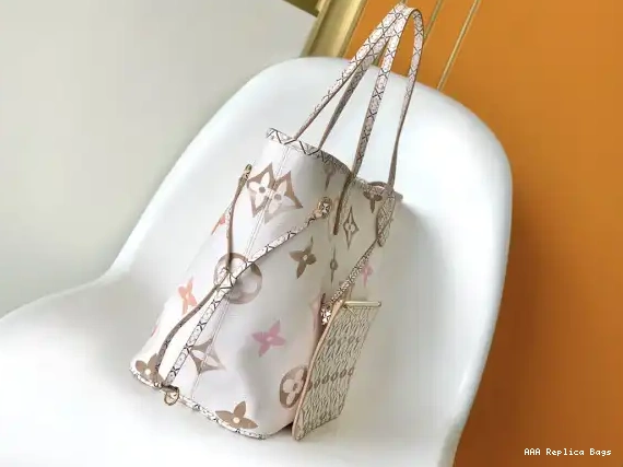 Aaa replica ru LOUIS NEVERFULL VUITTON MM 0518